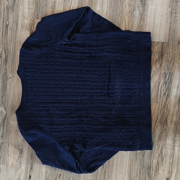 VGUC Navy sweater with button details - Picture 6 of 7